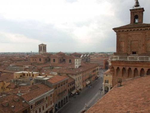 transport-pasageri-chisinau-Ferrara